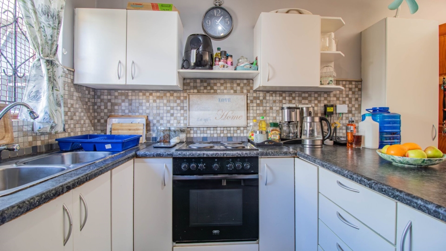 2 Bedroom Property for Sale in Admirals Park Western Cape